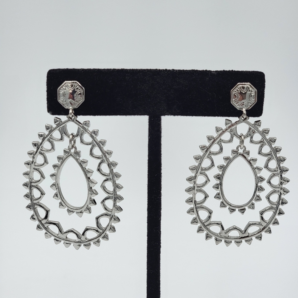 Stella & Dot Jumelle Silver Tone Earrings #2417